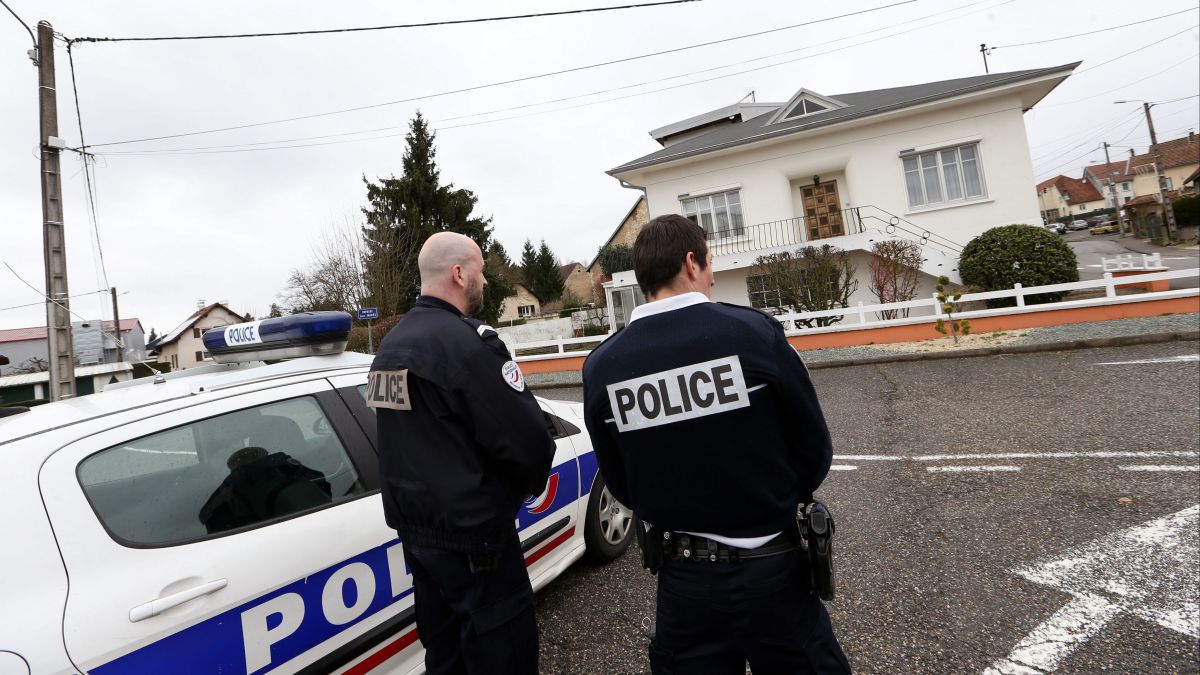 إصابة شرطيين في إطلاق نار شمال باريس