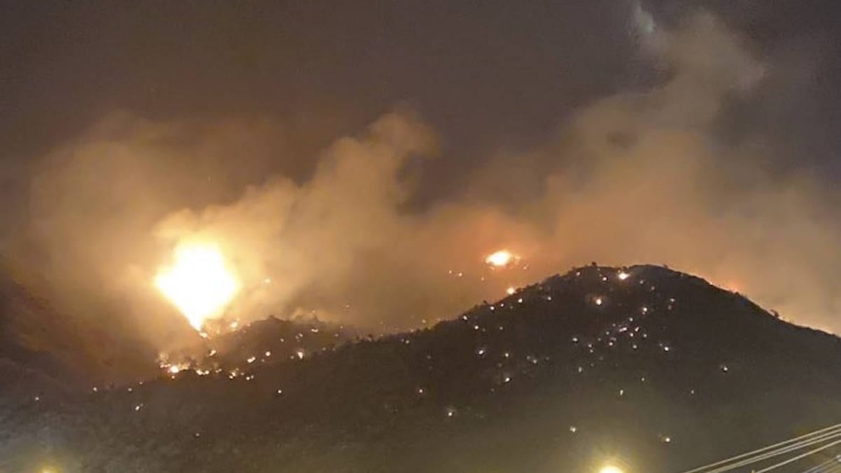 حريق ضخم في مكة المكرمة