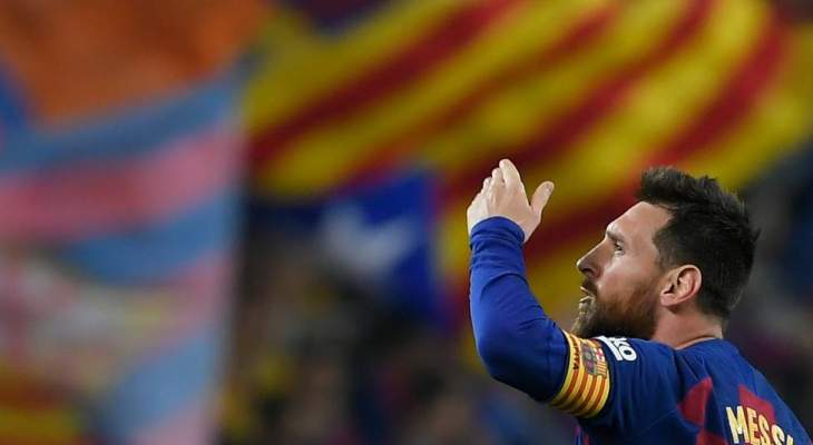 مدرب برشلونة يحدد مركز ميسي