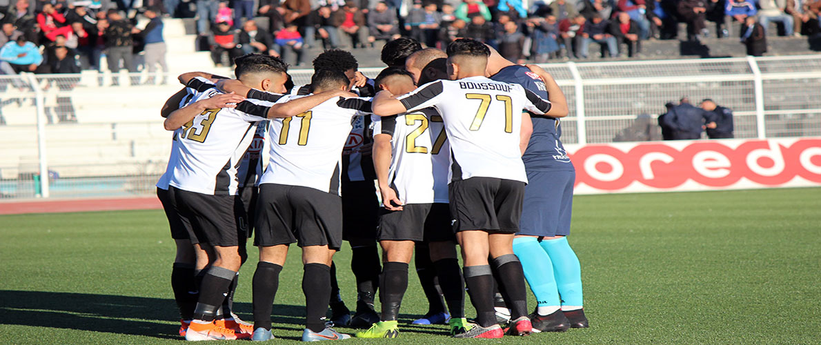 إدارة الوفاق تندد وتقدم استقالة جماعية