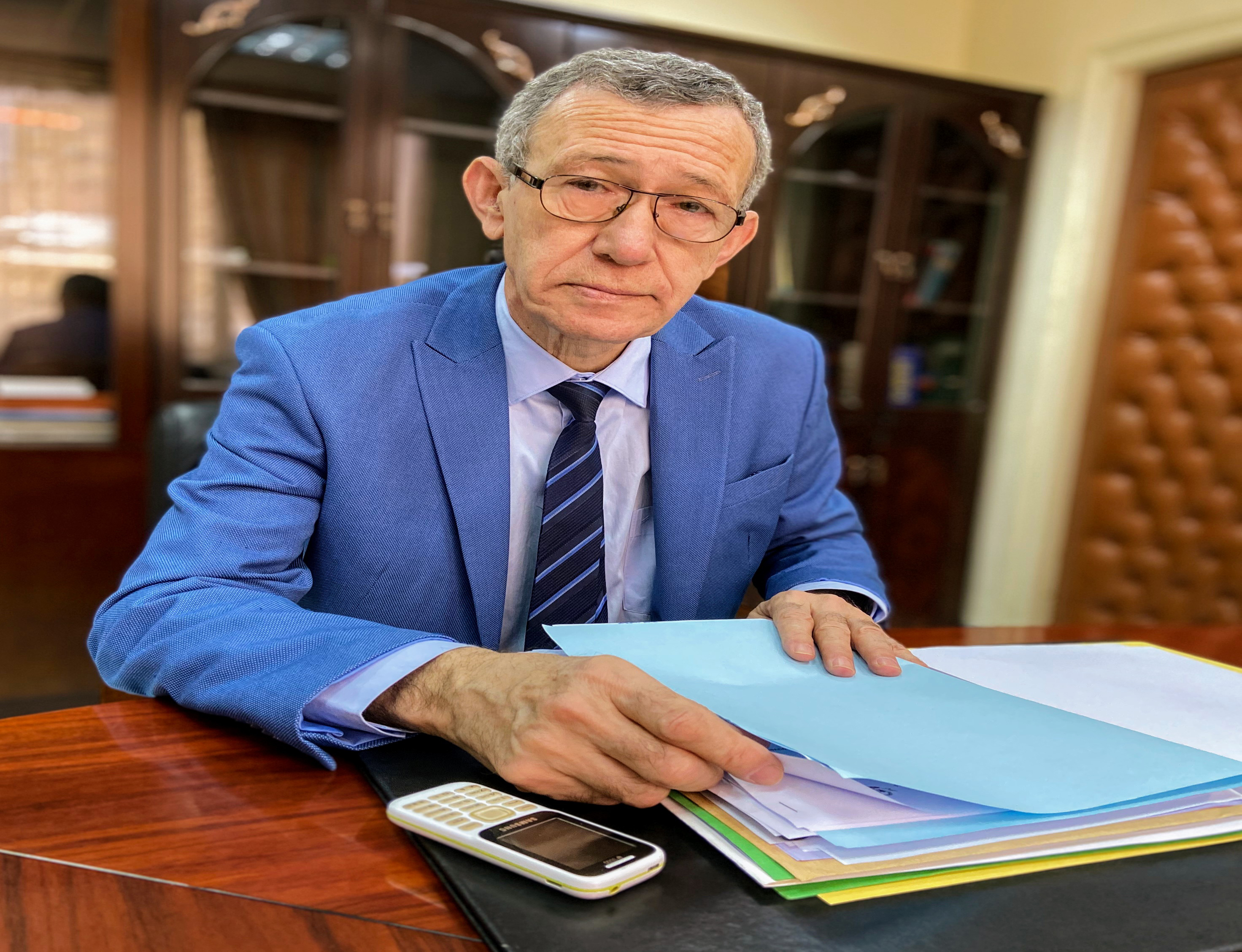 وزير الاتصال يعزي