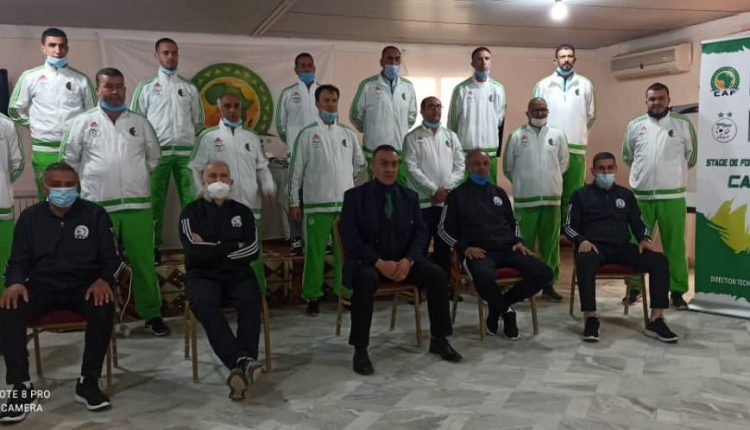 الكشف عن برنامج الحصول على إجازة 