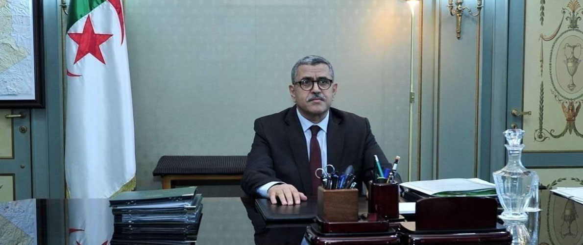 اختيار اللقاح: الوزير الأول يجتمع مع اللجنة العلمية