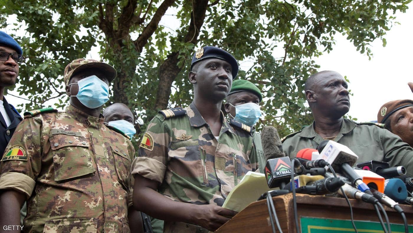 مالي: الإفراج عن 12 مسؤولا مدنيا وعسكريا