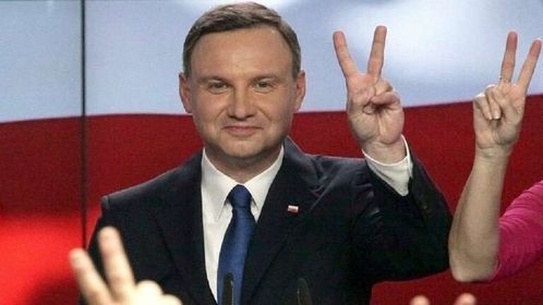 كورونا تطال رئيس بولندا