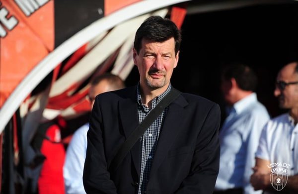 اتحاد الجزائر : الإدارة تحدد موعد قدوم المدرب فروجي