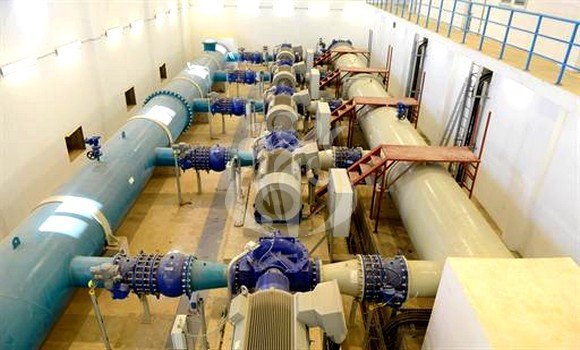 انجاز ثلاثة محطات جديدة لتحلية مياه البحر قريبا