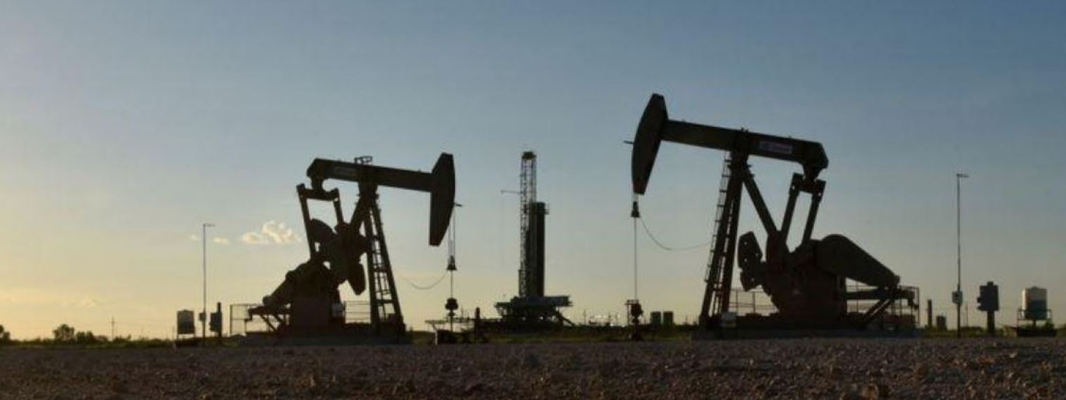 أسعار النفط تواصل الانخفاض