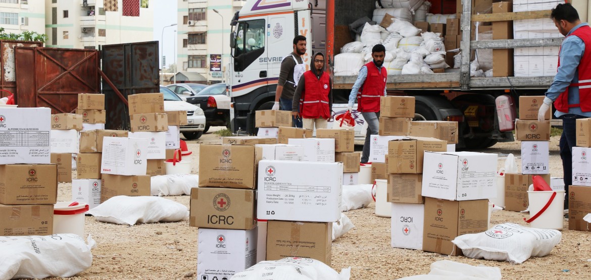 منظمة إغاثة تتبرع بمساعدات لسبع دول عربية 