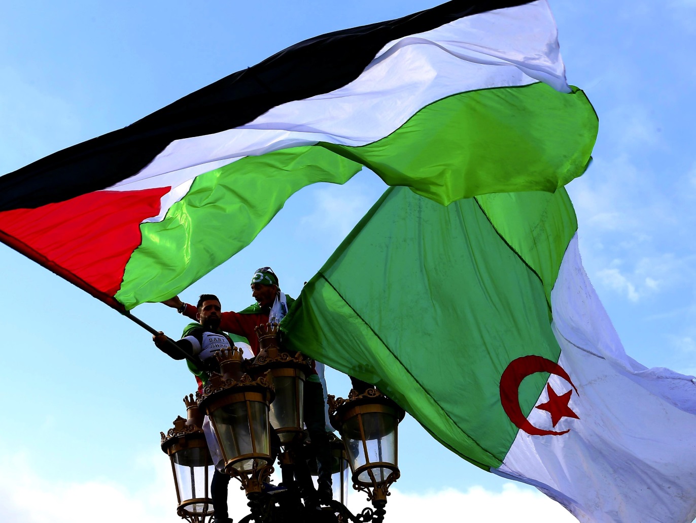 الحكومة الفلسطينية تشيد بموقف الجزائر 