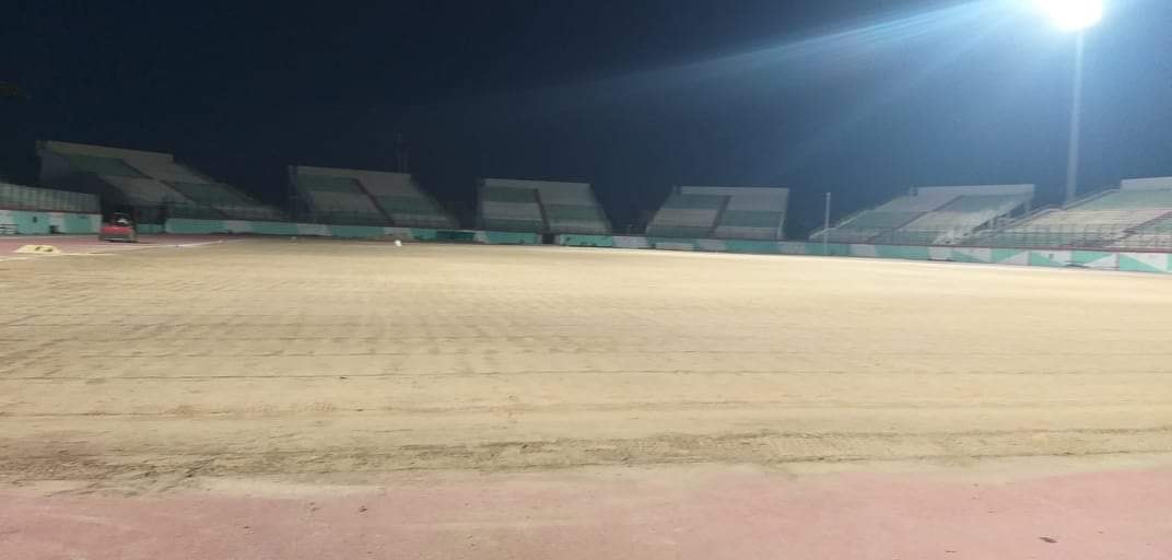 ملعب تشاكر بأرضية جديدة