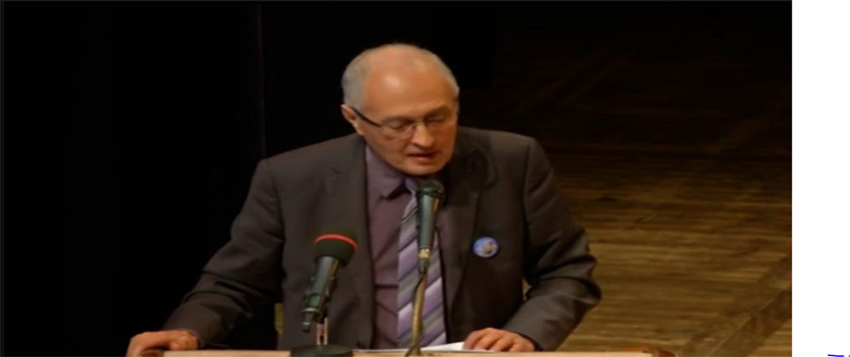 وفاة وزير التجارة الأسبق سماعيل قومزيان