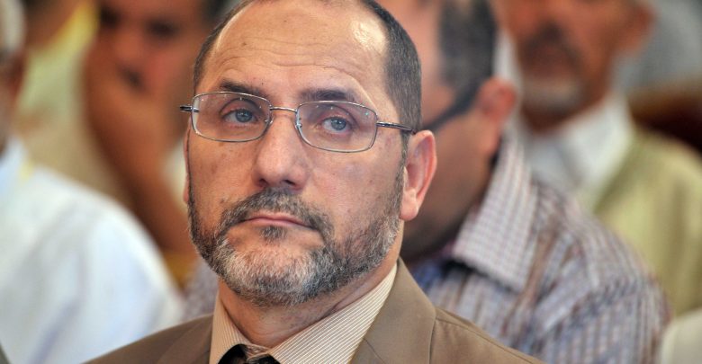 مقري: العثماني خان مبادئه