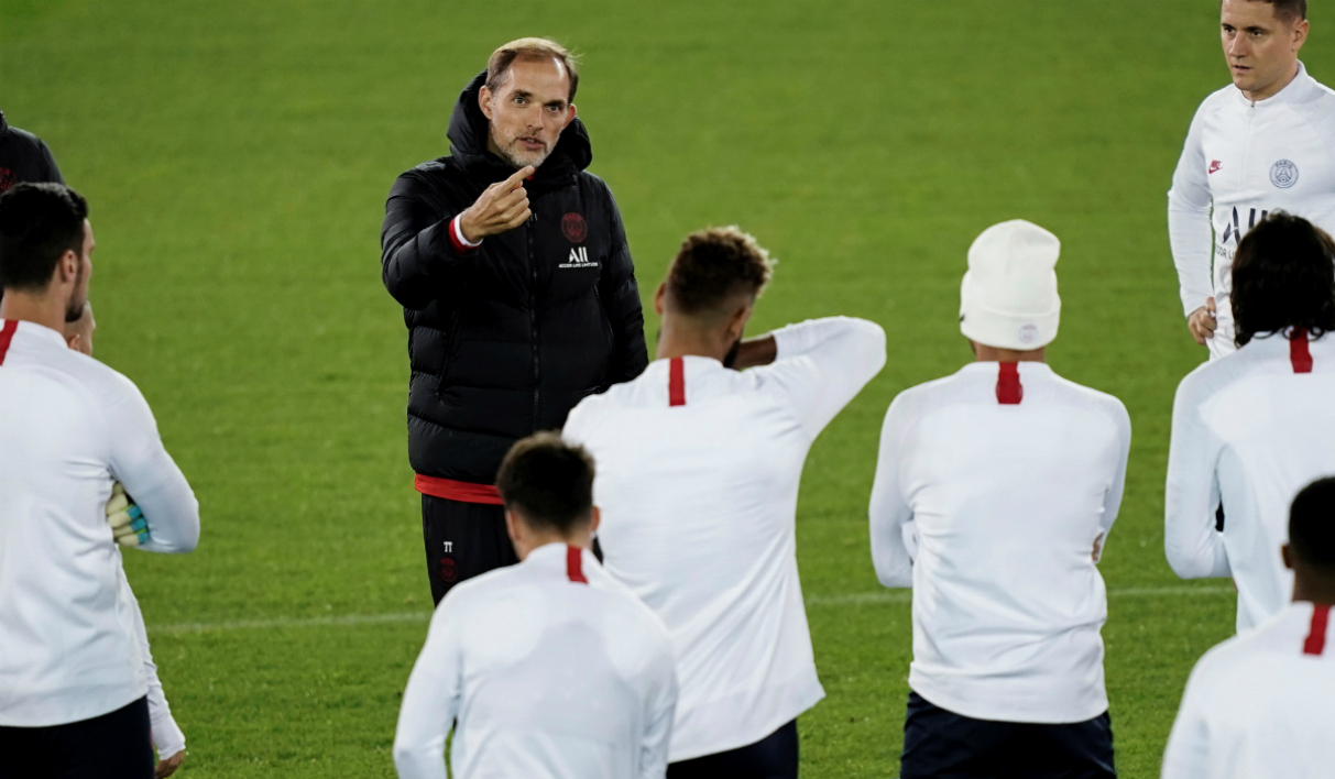 باريس سان جيرمان يقيل مدربه توخيل