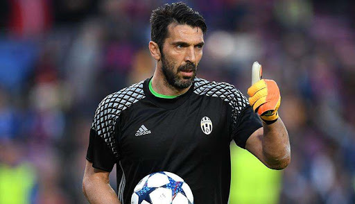 الحارس بوفون الأفضل في التاريخ 