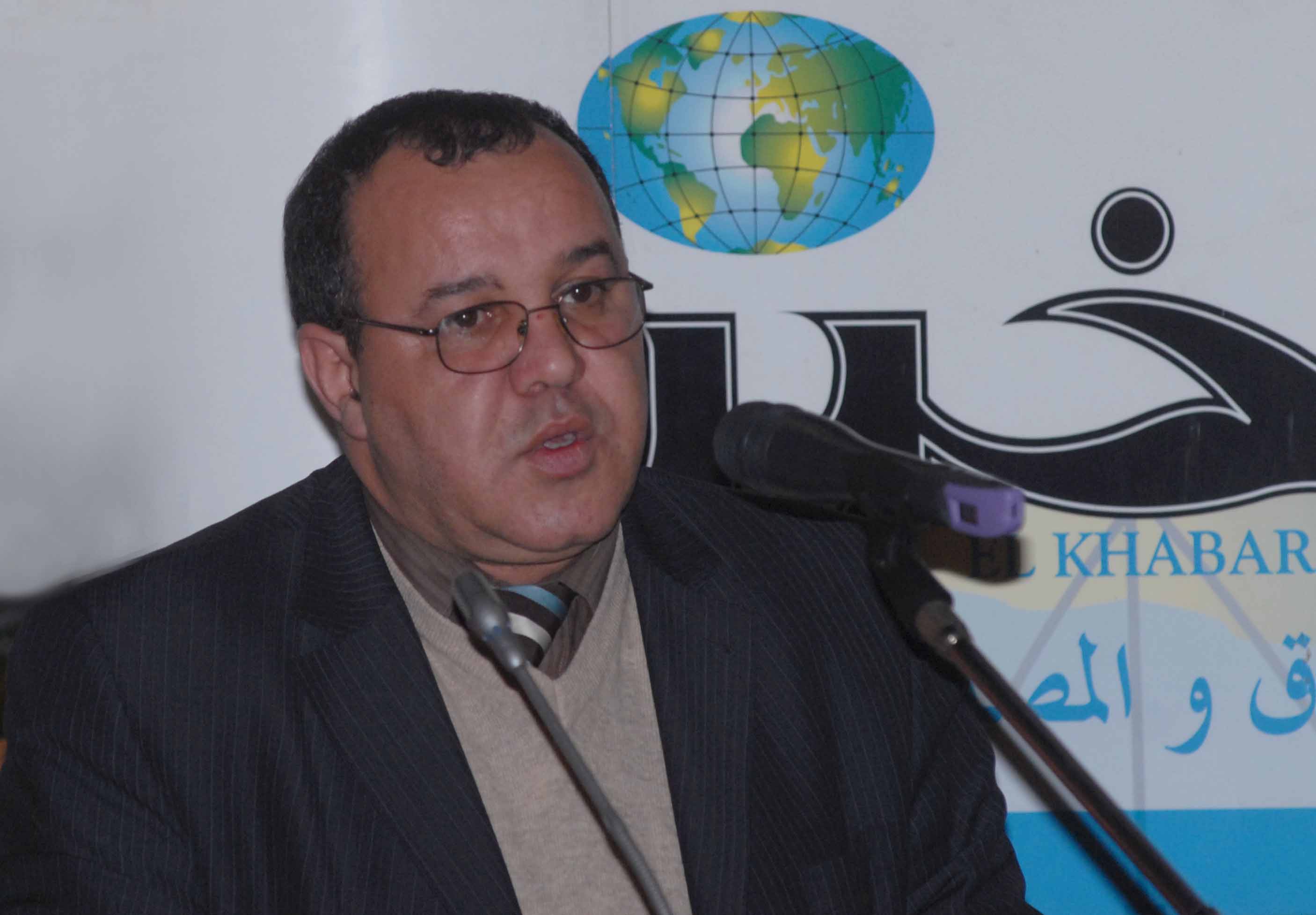 الصحفيون والقراء يشيدون بخصال فقيد 