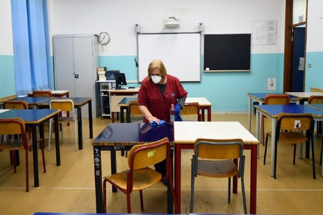 الرئيس الإيطالي: المدارس المغلقة جرح للجميع