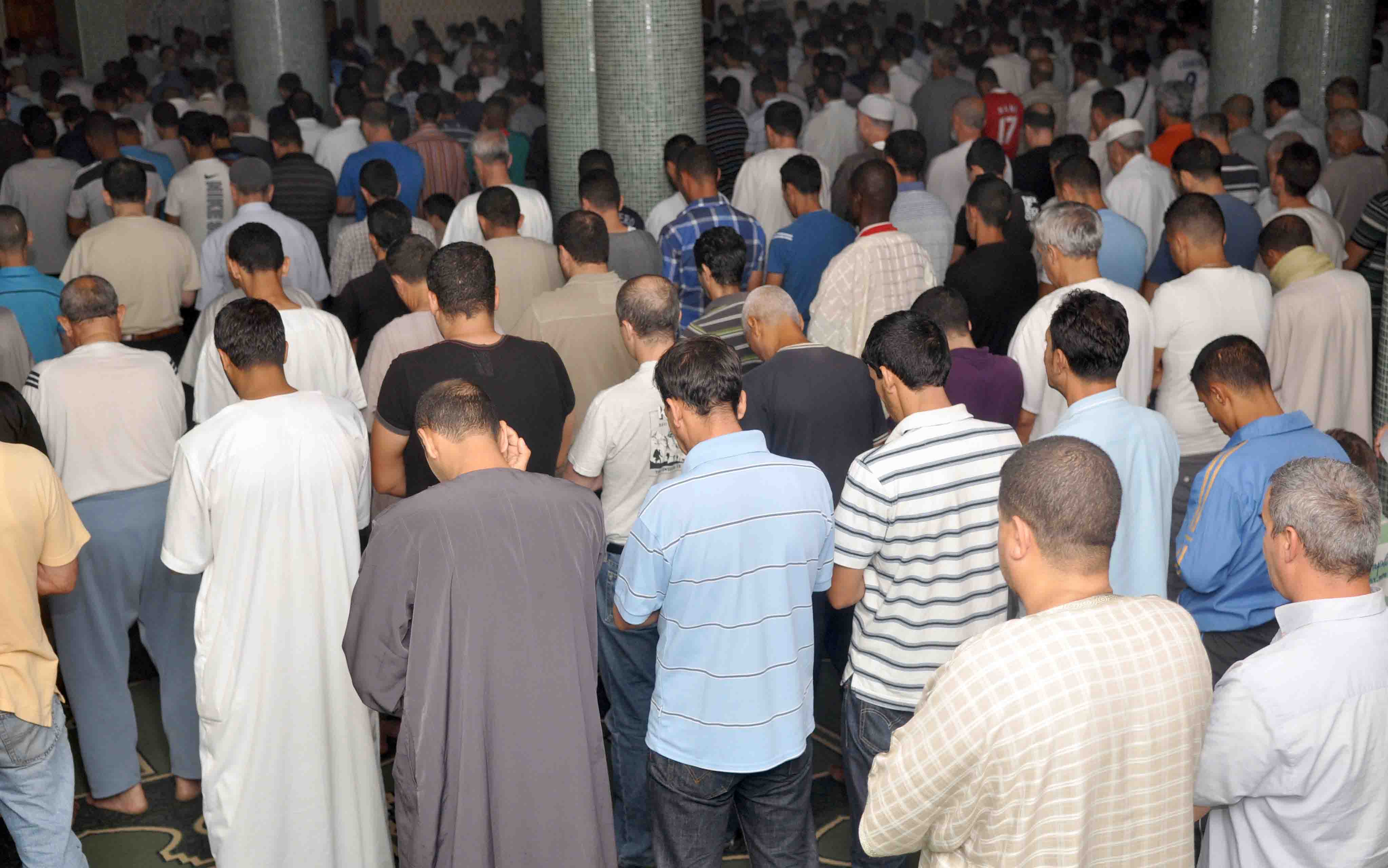 لجنة الفتوى تبت في مسألة صلاة التراويح