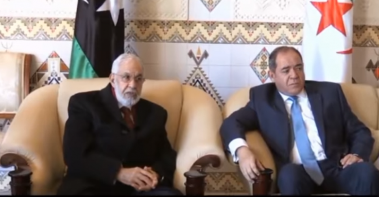 بوقادوم يتحادث مع نظيره في حكومة الوفاق الليبية