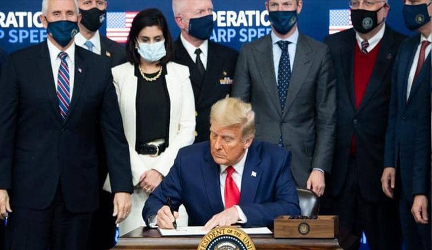 كورونا.. ترامب يوقع قانونا بقيمة 900 مليار دولار
