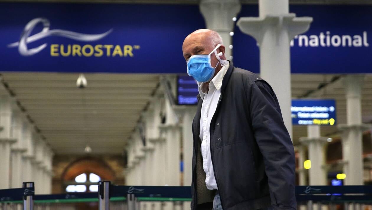 فرنسا تفرض حجرا صحيا على الزوار البريطانيين 