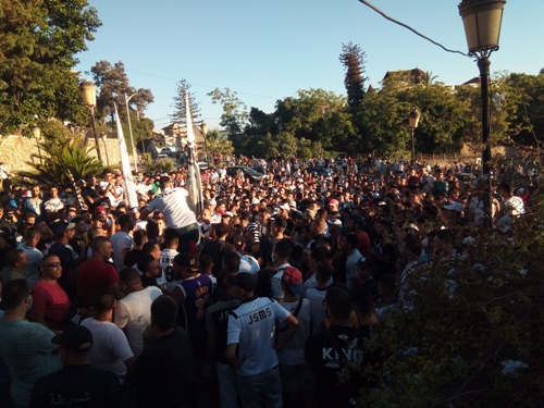  أنصار شبيبة سكيكدة يتجمعون أمام مقر الولاية