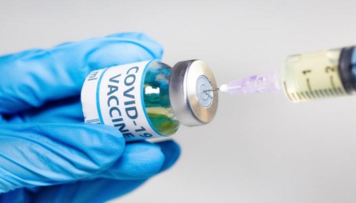 فاوتشي يعلن نسبة التلقيح المطلوبة لمنع تفشي كورونا