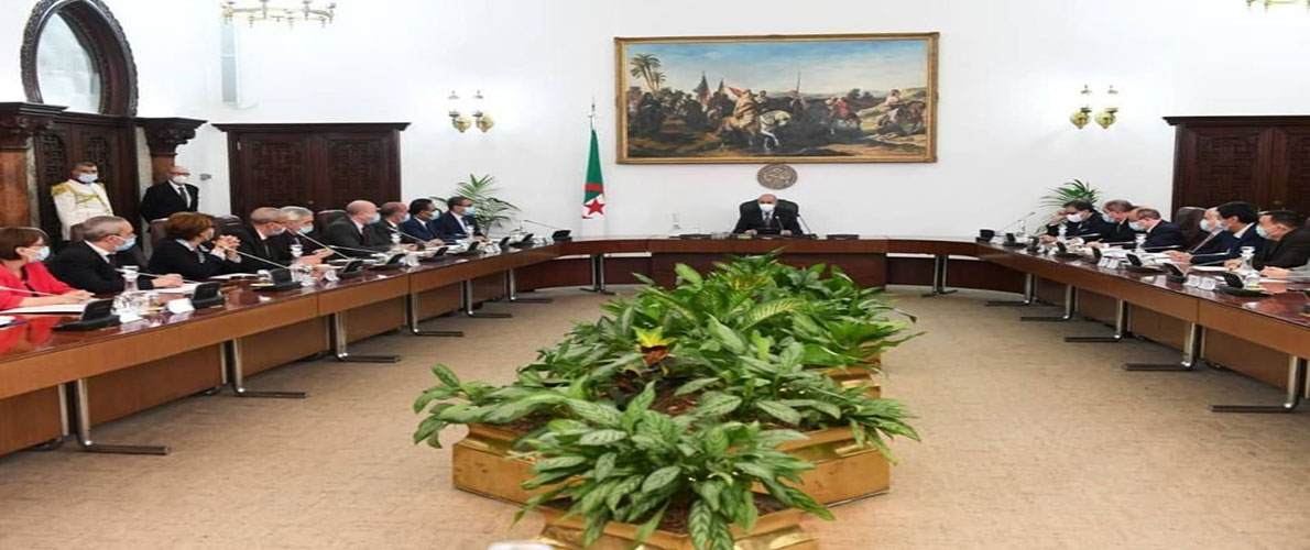 مجلس الوزراء يصادق على مشروع التعديل الدستوري