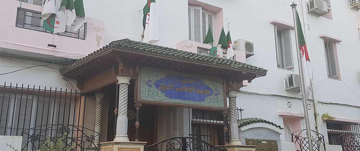 بعجي يقيل محافظ 