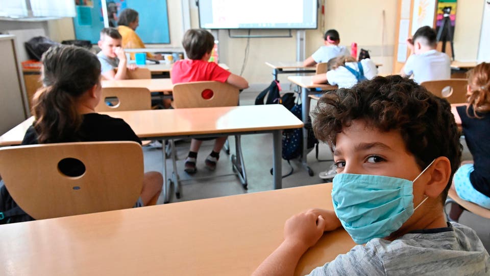 الصحة العالمية: مكافحة كورونا في المدارس