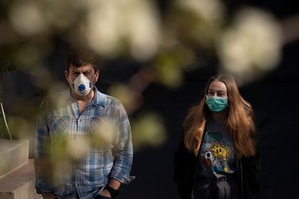 إيطاليا تعلن موعد تخفيف إجراءات العزل العام