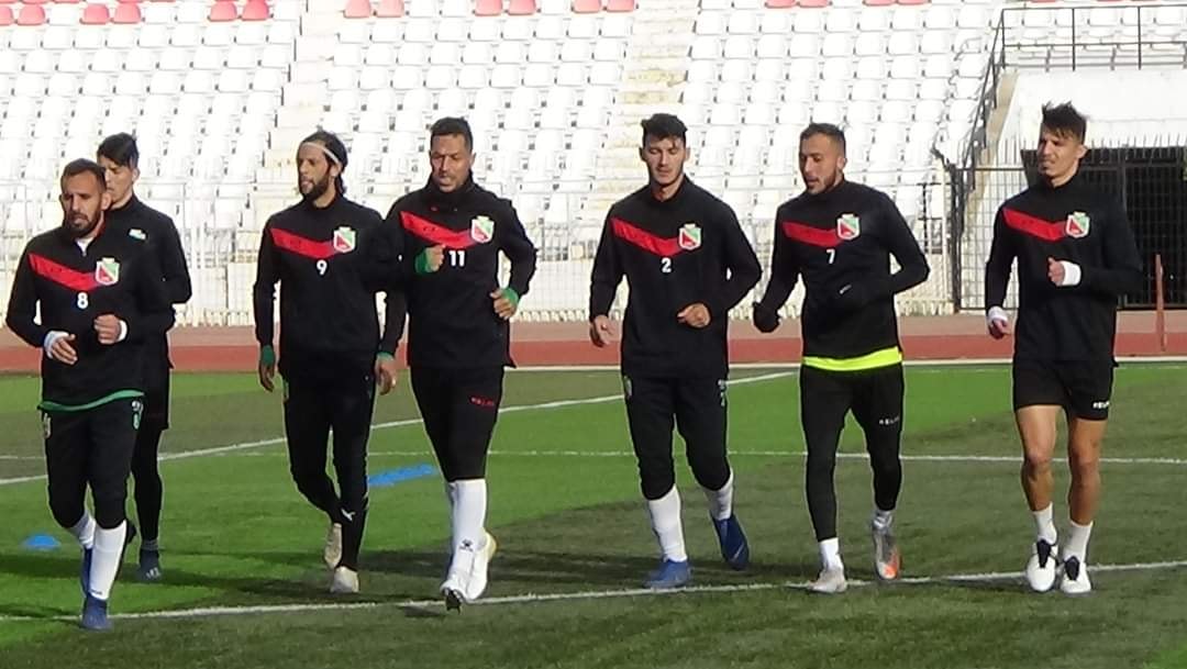 اتحاد بلعباس : استقالة جماعية للإدارة 