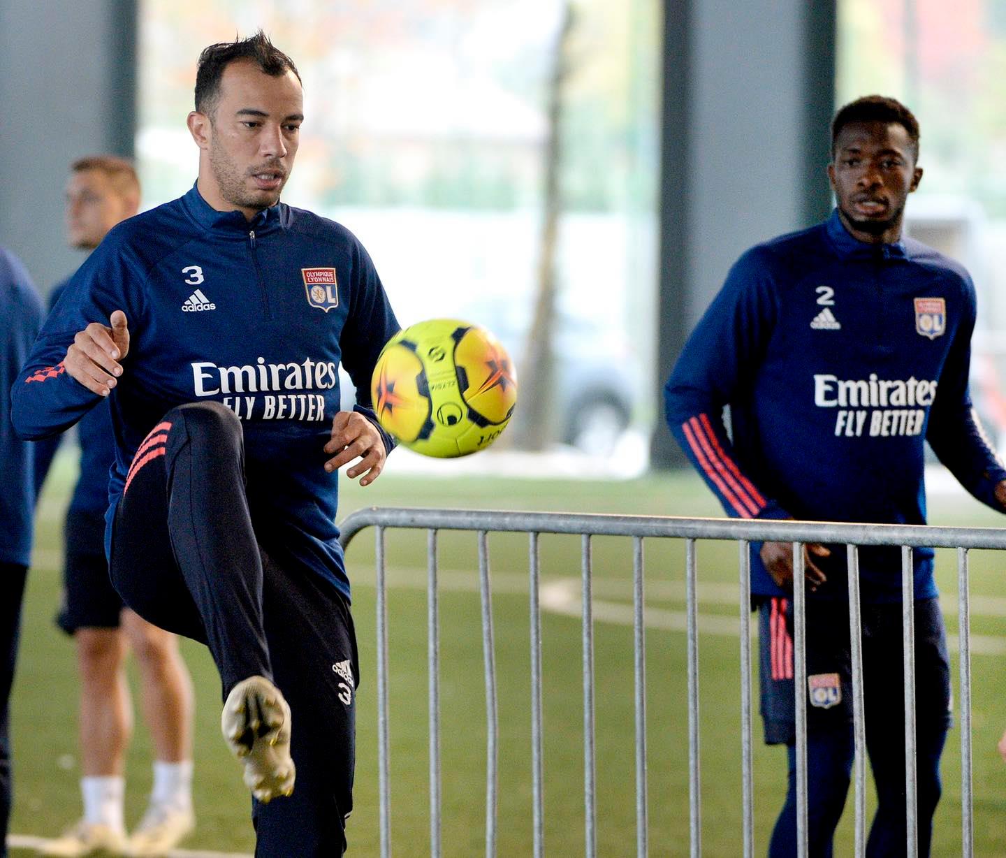 بن العمري: لهذا السبب فضلت ليون الفرنسي