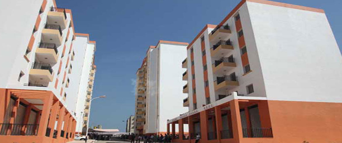  تساهمي: أشغال 10 آلاف وحدة سكنية متوقفة