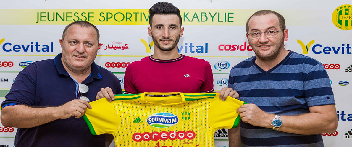 شبيبة القبائل يضم شيخ عبد المومن