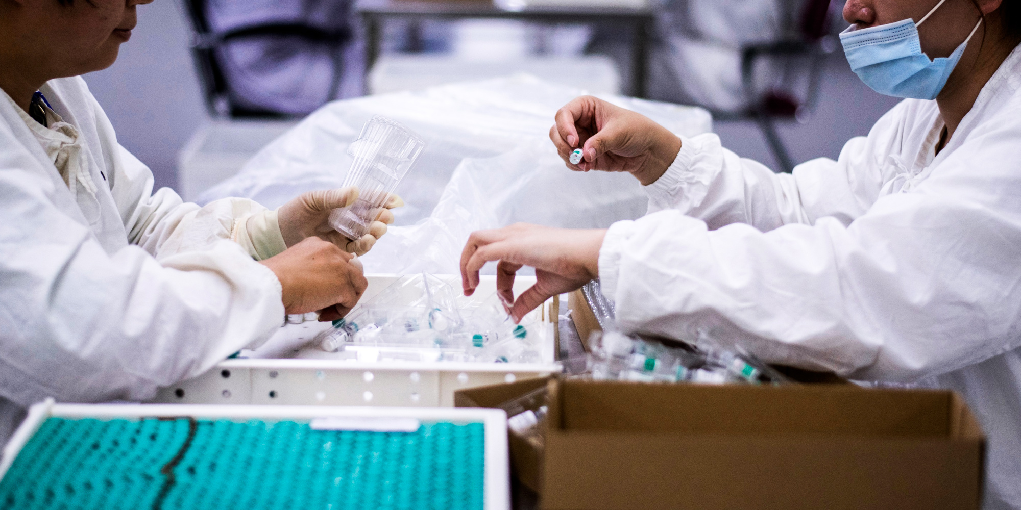 أوروبا تشتري 400 مليون جرعة لقاح ضد كورونا