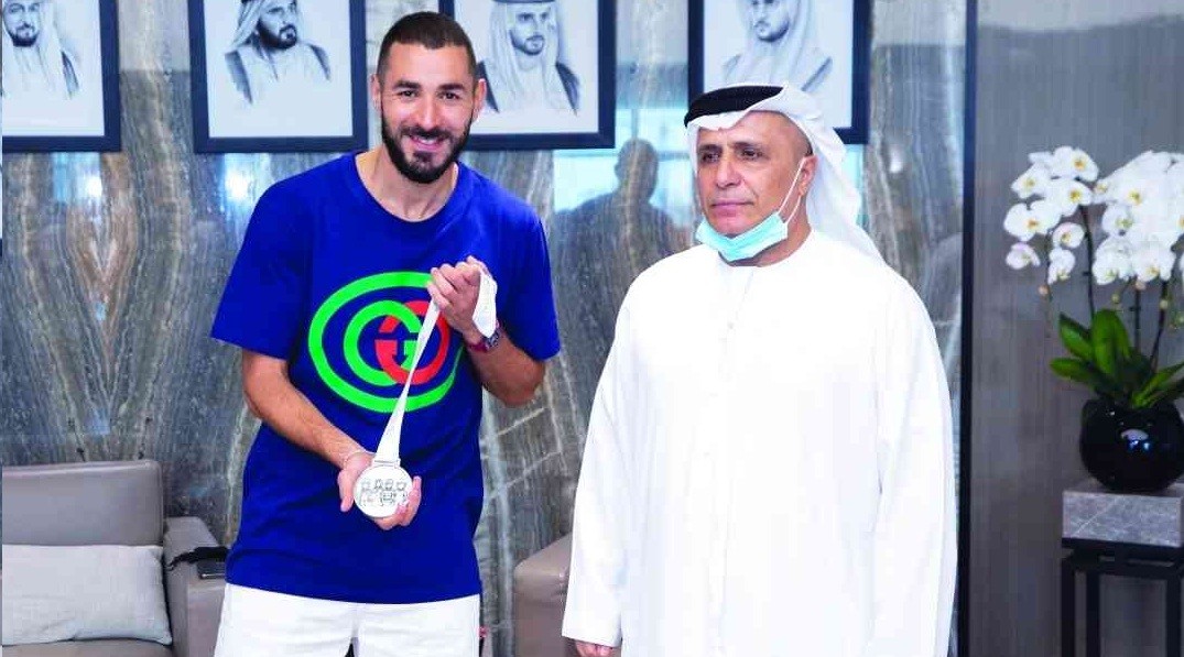 تكريم من نوع آخر لبن زيمة