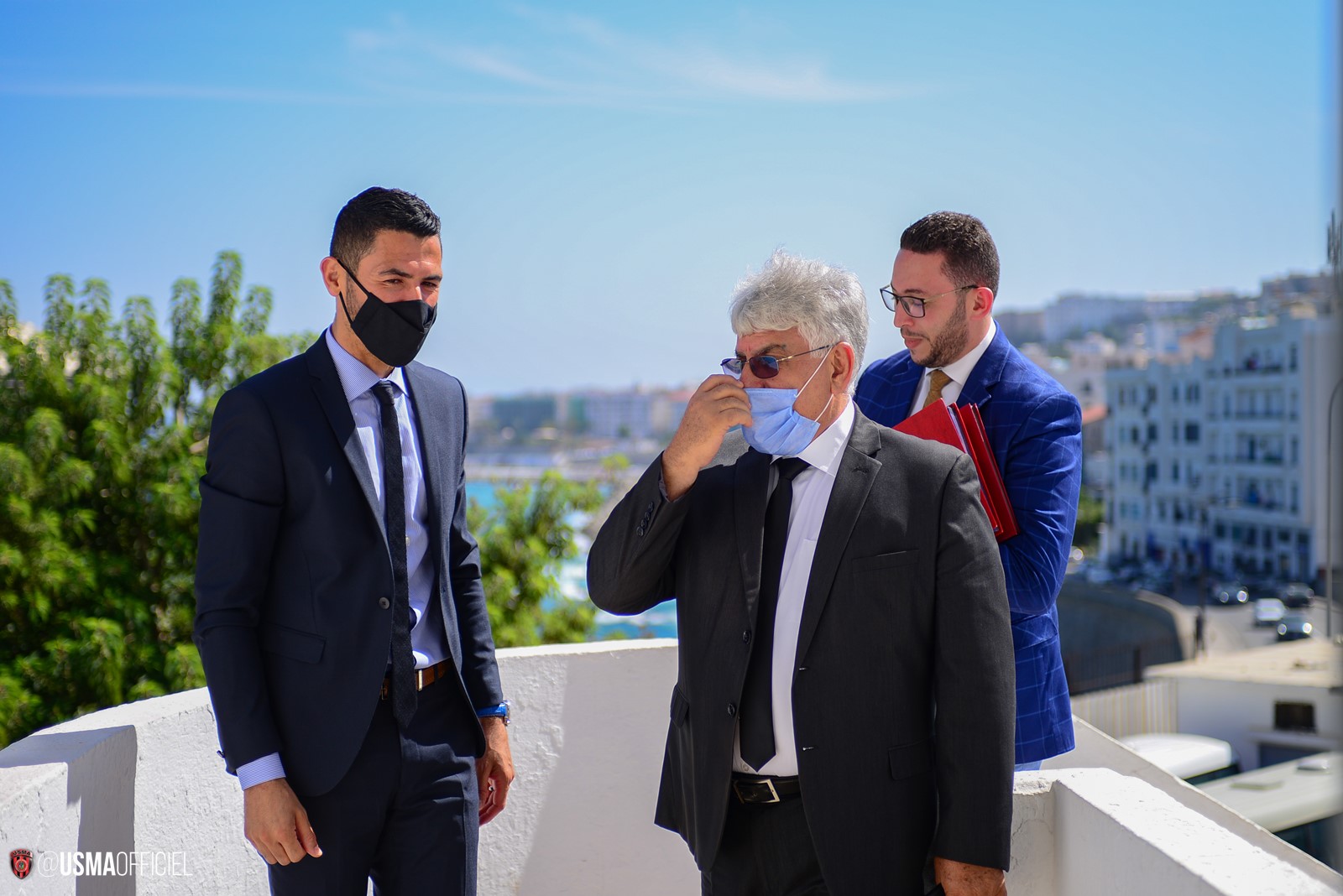 إقالة عنتر يحي من اتحاد الجزائر 