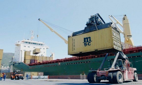 إجراءات جمركية جديدة لضبط لتجارة الخارجية