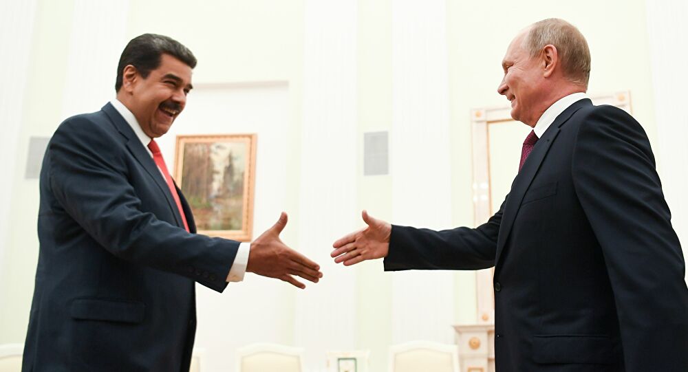 مادورو يعلن نيته الحصول على لقاح الروسي رفقة ابنه وأخته