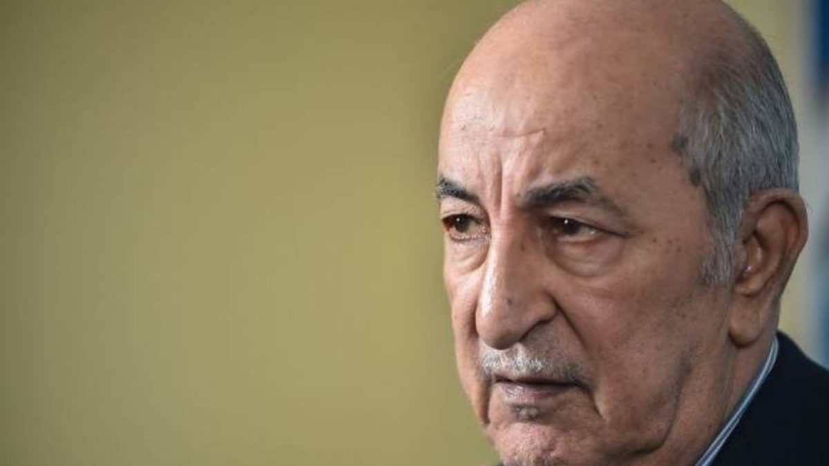 الرئيس تبون يعزي في وفاة المرحوم بلعيد عبد السلام