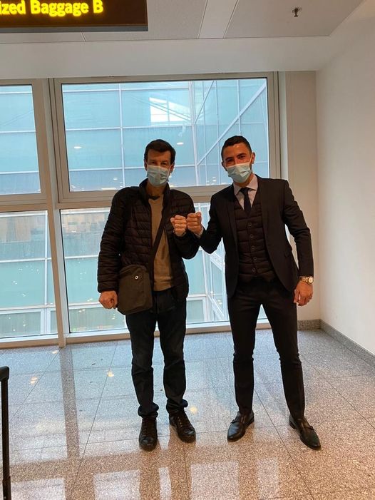 اتحاد الجزائر : وصول المدرب فروجي إلى الجزائر 